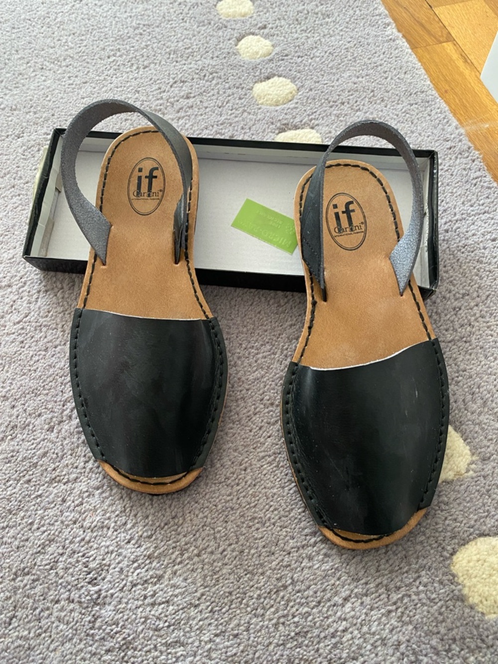 If Carini Women's Black Leather Sandals